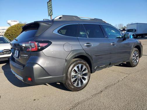 2023 Subaru Outback Touring XT