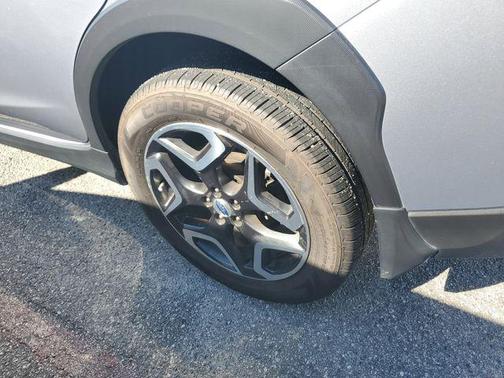 Ice Silver Metallic 2018 Subaru Crosstrek 2.0i Limited
