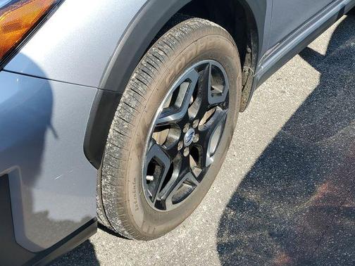 Ice Silver Metallic 2018 Subaru Crosstrek 2.0i Limited