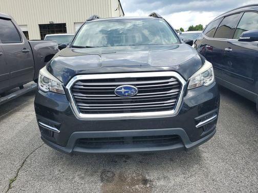 Crystal Black Silica 2019 Subaru Ascent Premium 8-Passenger