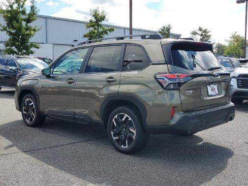 Green Metallic 2026 Subaru Forester Limited