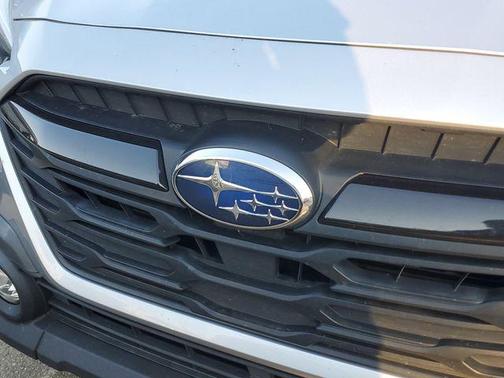 Ice Silver Metallic 2024 Subaru Outback Onyx Edition