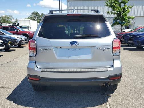 Ice Silver Metallic 2017 Subaru Forester 2.5i Touring