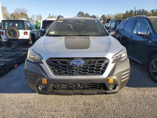 Ice Silver Metallic 2023 Subaru Outback Wilderness
