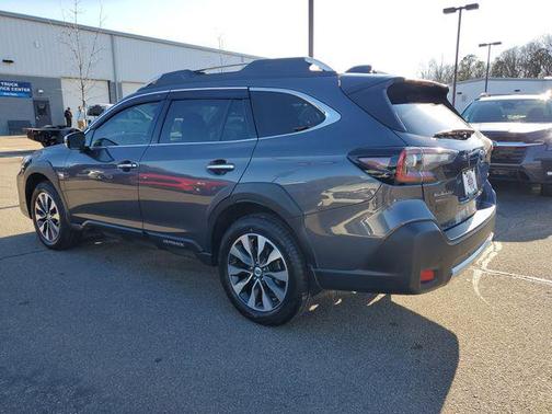 2023 Subaru Outback Touring