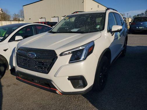 Crystal White Pearl 2023 Subaru Forester Sport