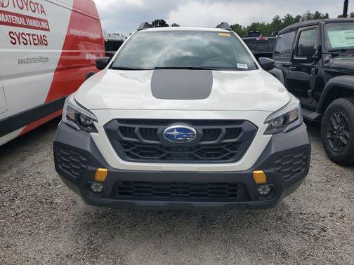 Crystal White Pearl 2025 Subaru Outback Wilderness