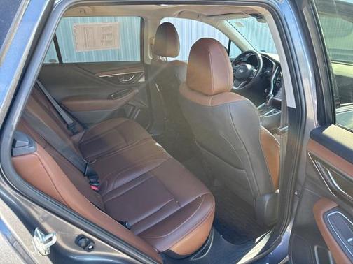 2022 Subaru Outback Touring