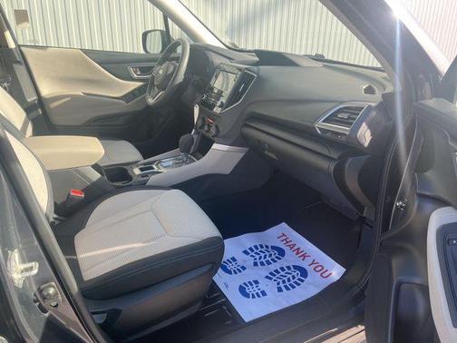 2022 Subaru Forester Base