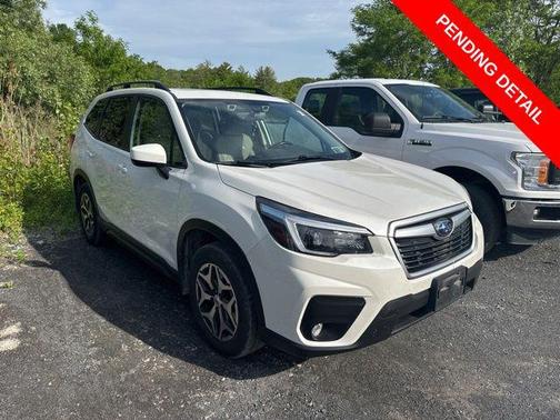 Crystal White Pearl 2021 Subaru Forester Premium
