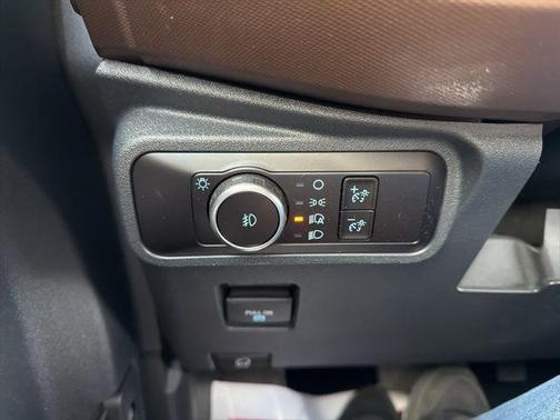 Azure Gray Metallic Tri-Coat 2023 Ford Bronco Outer Banks