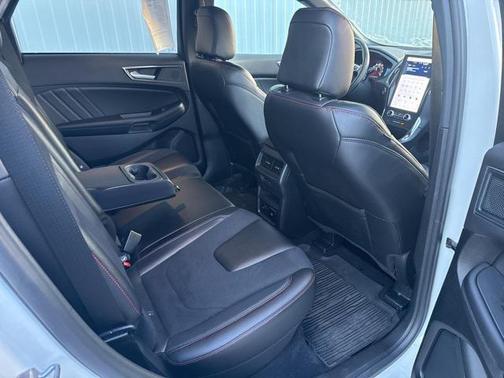 2024 Ford Edge ST