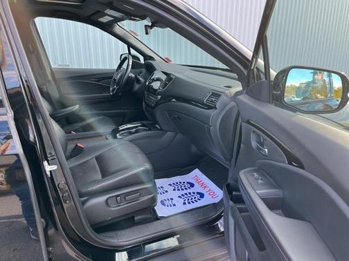 2021 Honda Pilot AWD Black Edition