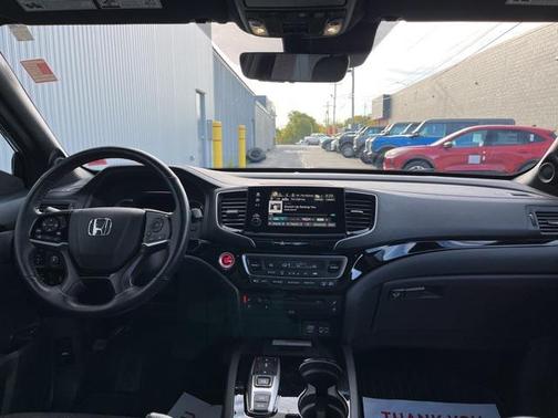 2021 Honda Pilot AWD Black Edition