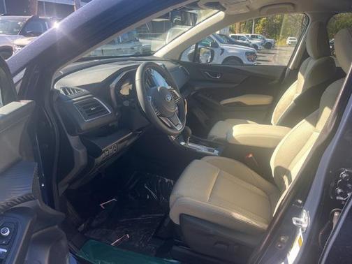 2025 Subaru Ascent Premium 8-Passenger