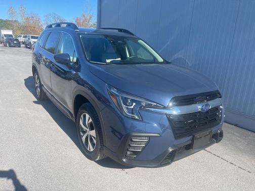 2025 Subaru Ascent Premium 8-Passenger