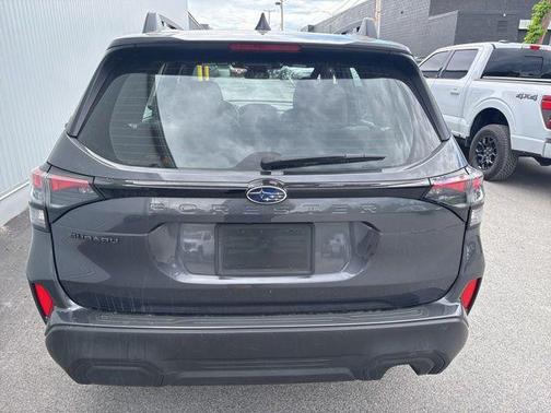 Magnetite Gray Metallic 2025 Subaru Forester Base