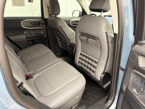 Azure Gray Metallic Tri-Coat 2026 Ford Bronco Sport Badlands