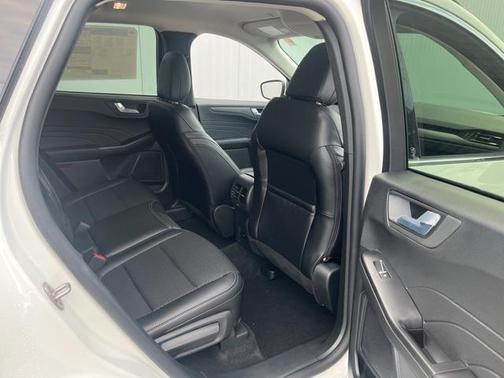 2025 Ford Escape PHEV SE