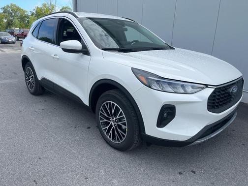 2025 Ford Escape PHEV SE