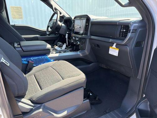 Oxford White 2026 Ford F-150 XLT