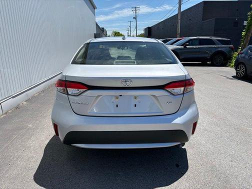Classic Silver Metallic 2022 Toyota Corolla LE