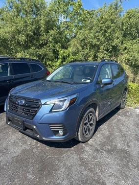 Horizon Blue Pearl 2023 Subaru Forester Premium