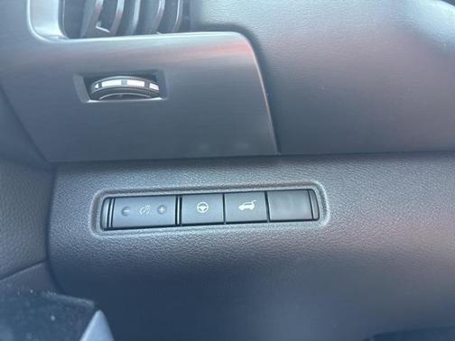 2022 Nissan Pathfinder SL 4WD