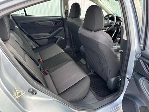 2019 Subaru Impreza 2.0i