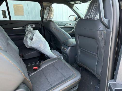 Agate Black Metallic 2026 Ford Explorer Tremor