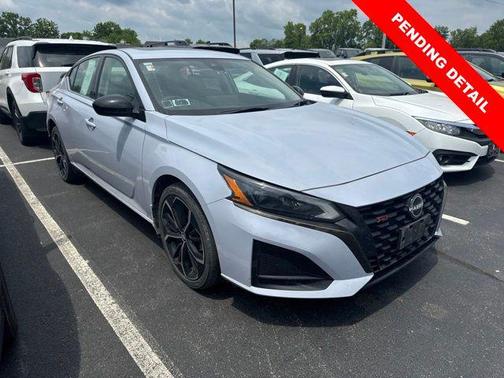 Gray Sky Pearl 2023 Nissan Altima SR Intelligent AWD