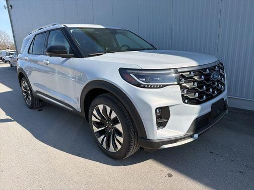 Space White Metallic 2026 Ford Explorer Platinum