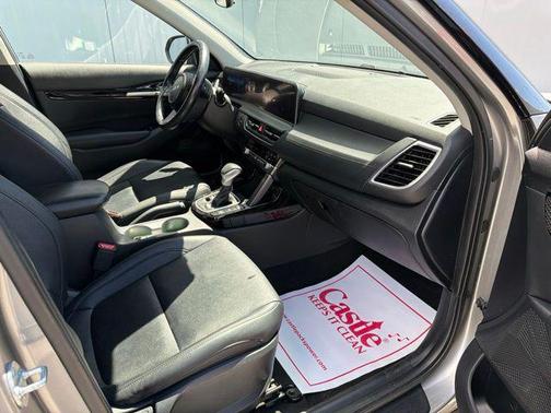 Steel Gray 2024 Kia Seltos EX