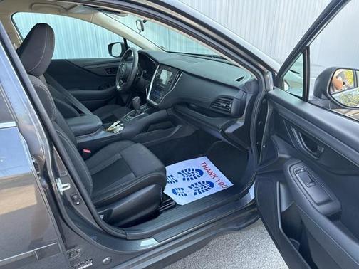 2021 Subaru Outback Base