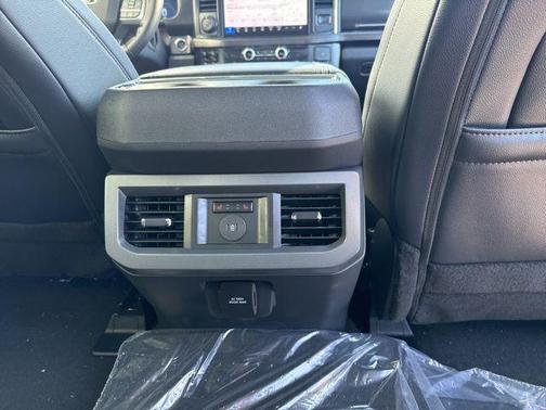 Glacier Gray Metallic TriCoat 2026 Ford F-350 Lariat