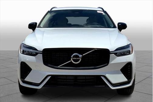 2025 Volvo XC60 Plug-In Hybrid T8 Ultra