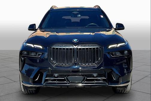 Carbon Black Metallic 2024 BMW X7 xDrive40i