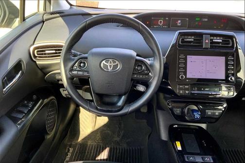 2021 Toyota Prius XLE