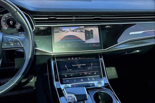 2022 Audi Q7 55 Premium