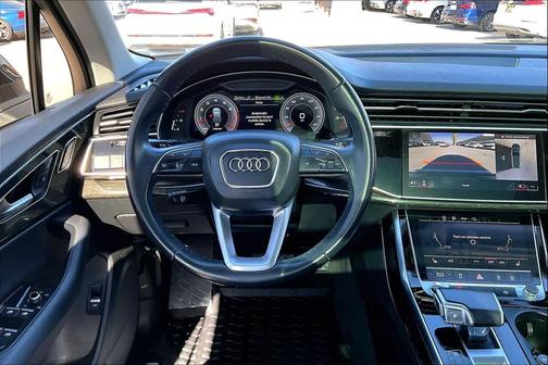2022 Audi Q7 55 Premium