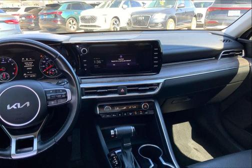 2023 Kia K5 EX