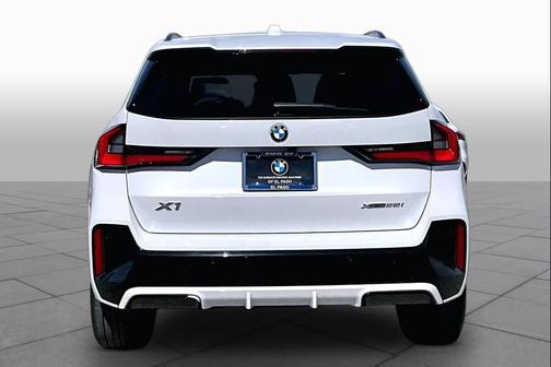 Alpine White 2025 BMW X1 xDrive28i