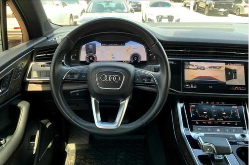 2020 Audi Q7 55 Premium Plus