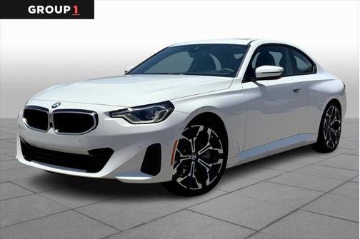 2025 BMW 230 i