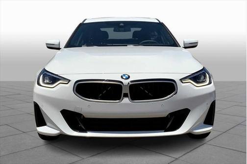 2025 BMW 230 i