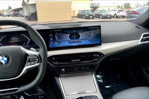 2025 BMW 330 330i