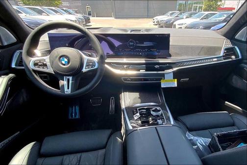 2026 BMW X7 M60i