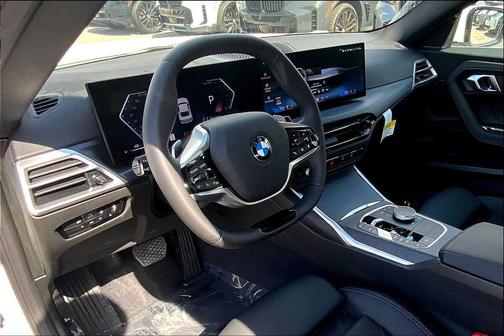 2025 BMW 230 i xDrive