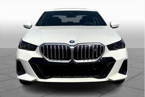 2025 BMW i5 eDrive40