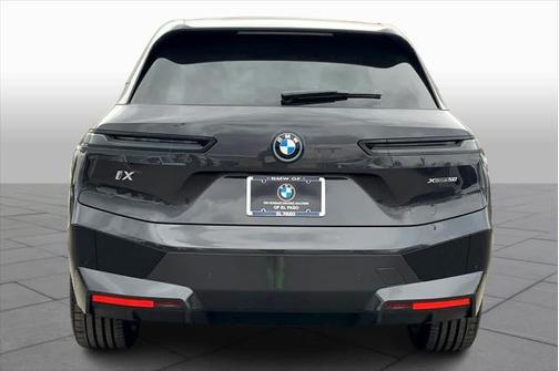 2025 BMW iX xDrive50